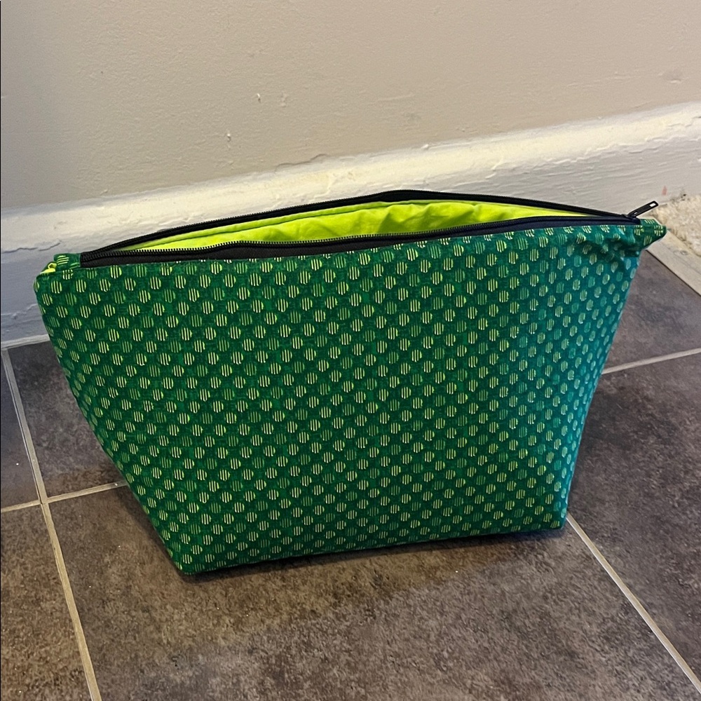 Handmade Green Patterned Cosmetic Bag